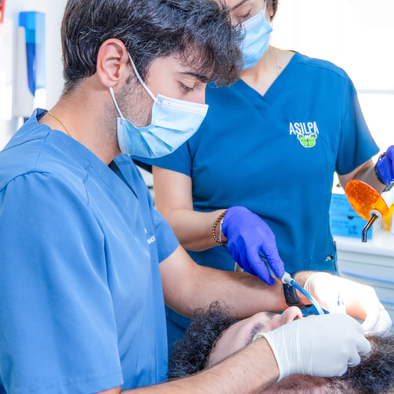 reconstrucción de dientes alicante